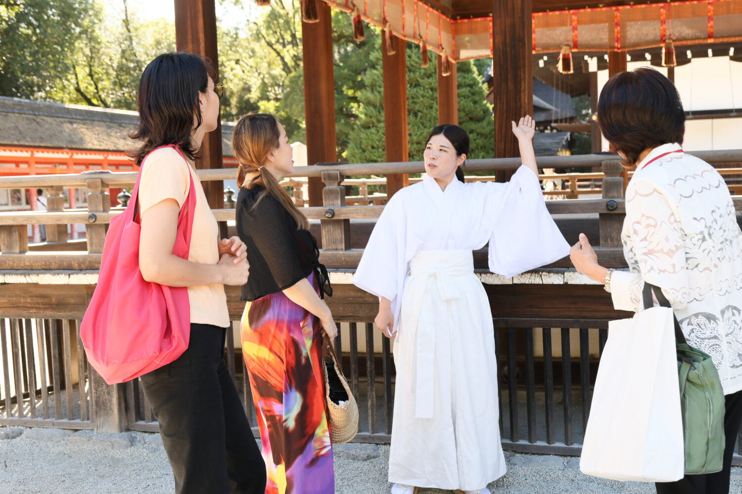 日本で二番目に格式の高い神社 世界遺産下鴨神社VIP対応「御祈祷と特別内覧」ツアー