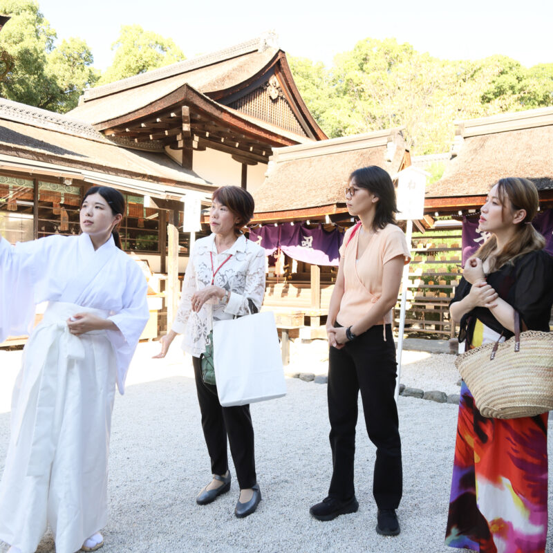 日本で二番目に格式の高い神社 世界遺産下鴨神社VIP対応「御祈祷と特別内覧」ツアー