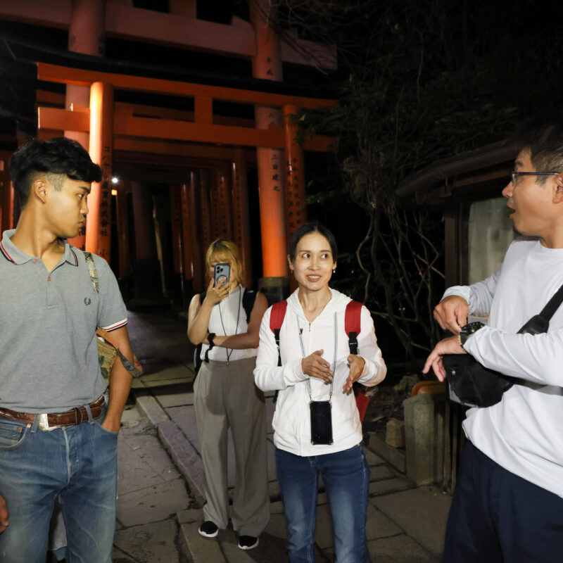 伏見稲荷大社完全制覇ナイトツアー「絶景・神秘・荘厳」の稲荷山の世界