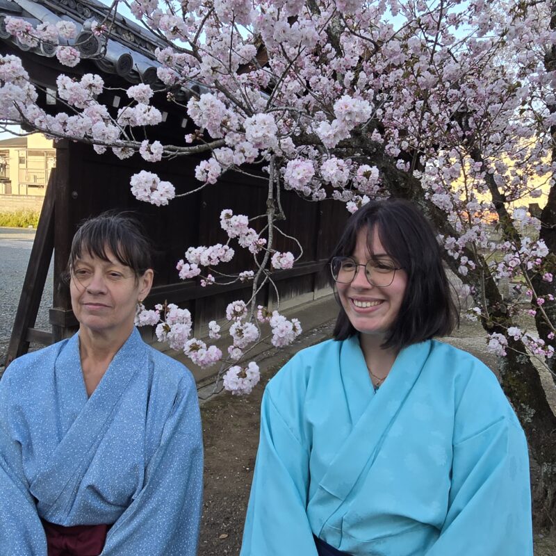 織田信長の一番の定宿「妙覚寺」で  プロの殺陣俳優が指導する侍体験