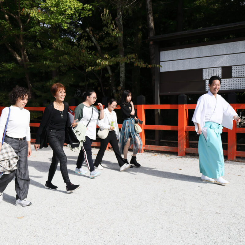 世界遺産「上賀茂神社」神職と巡るVIP対応ルート　特別参拝と内覧ツアー