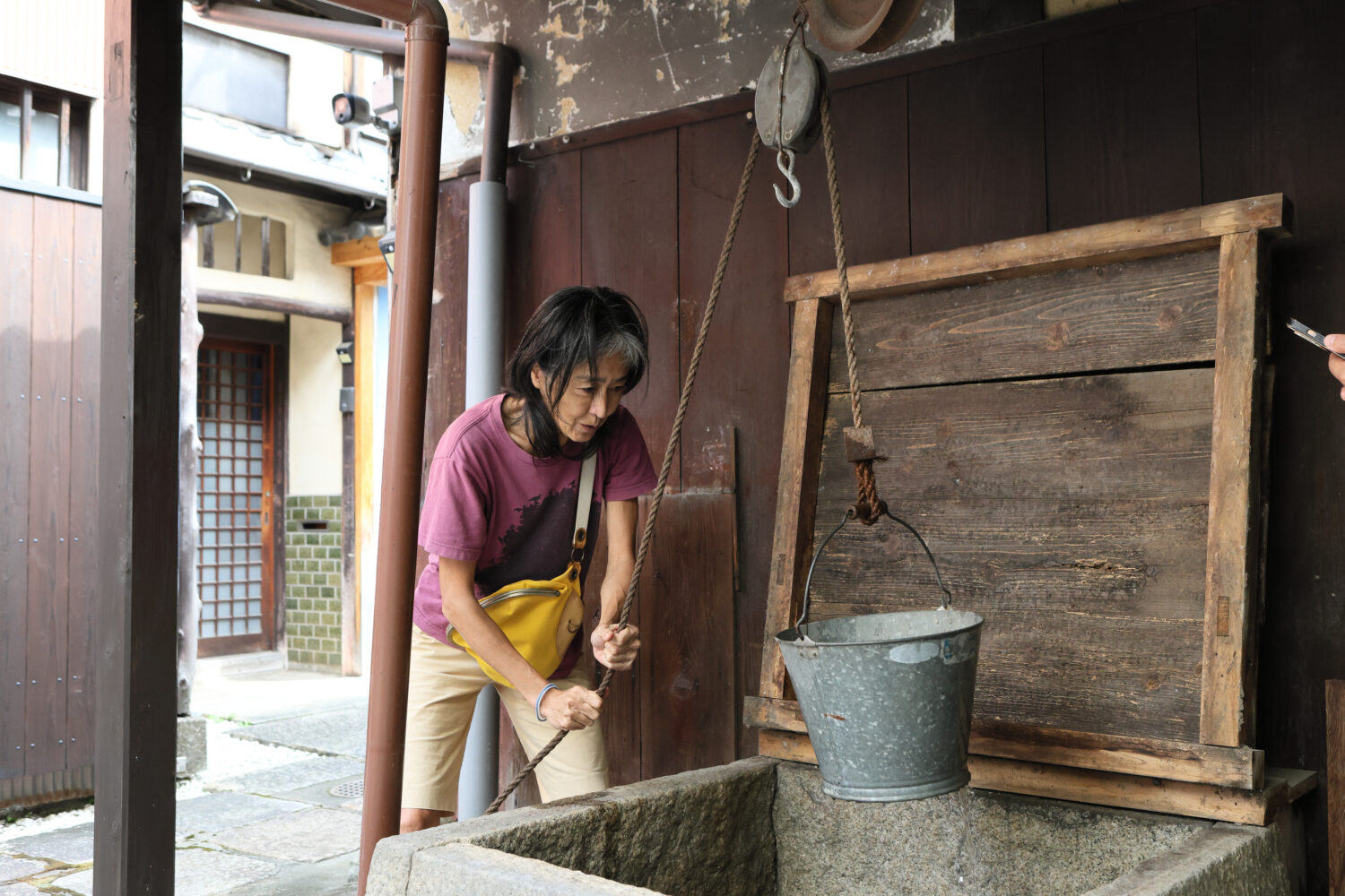 創業1690年西陣織「六文字屋」景観重要建造物の京町家見学と伝統体験ツアー