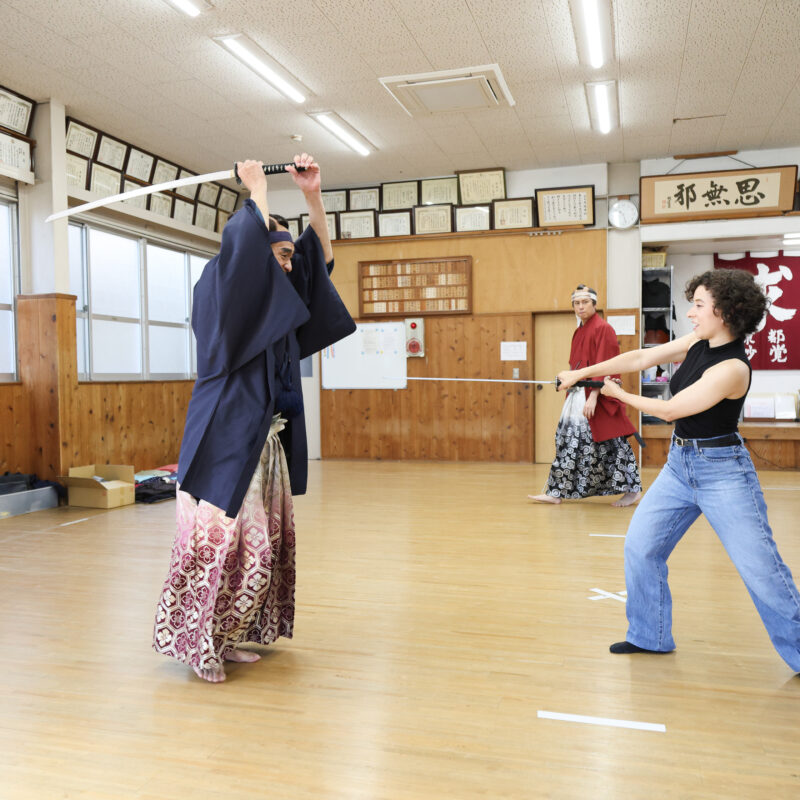 織田信長の一番の定宿「妙覚寺」での本で唯一の体験　プロ殺陣師が教えるチャンバラ体験