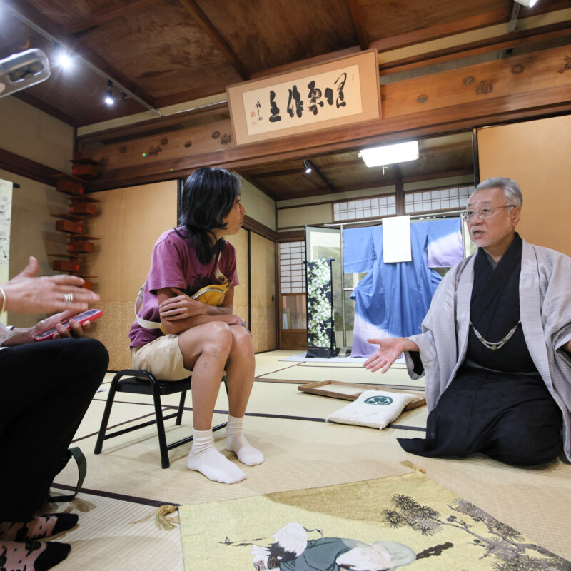 創業1690年西陣織「六文字屋」景観重要建造物の京町家見学と伝統体験ツアー