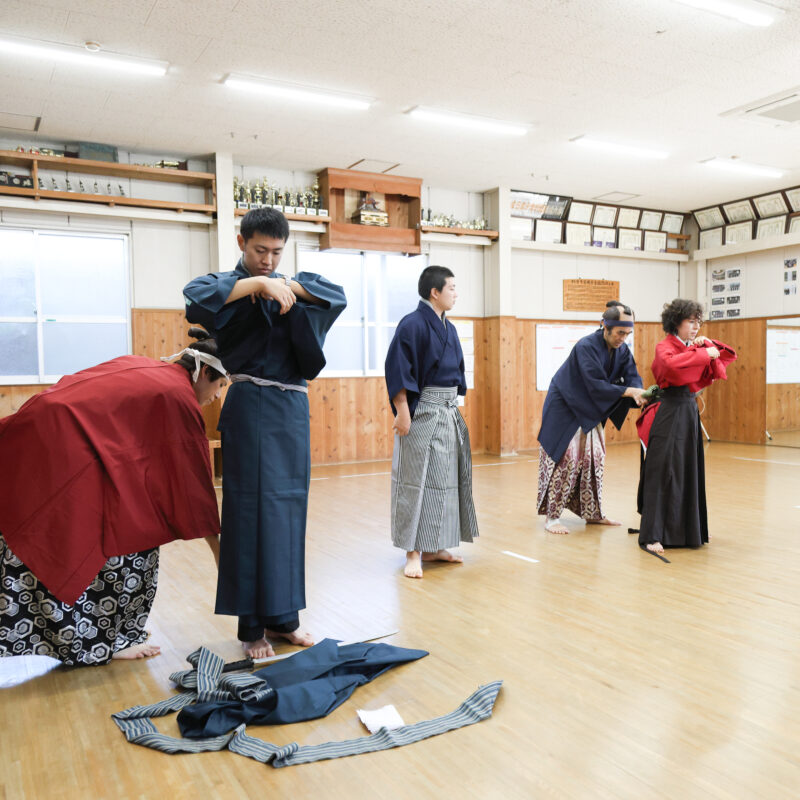 織田信長の一番の定宿「妙覚寺」での本で唯一の体験　プロ殺陣師が教えるチャンバラ体験