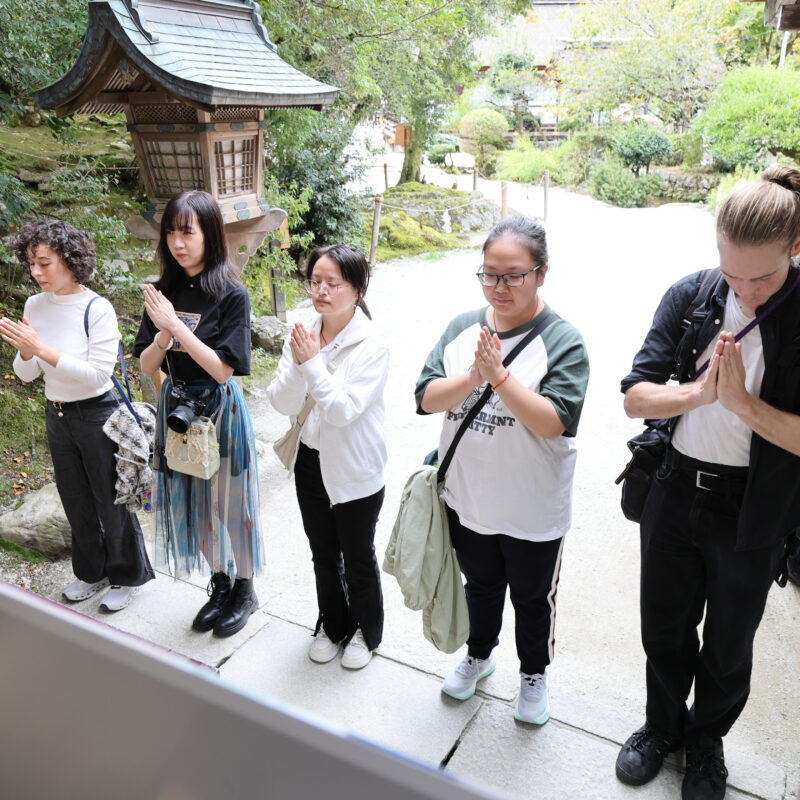 世界遺産「上賀茂神社」神職と巡るVIP対応ルート　特別参拝と内覧ツアー