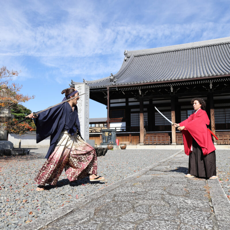 織田信長の一番の定宿「妙覚寺」での本で唯一の体験　プロ殺陣師が教えるチャンバラ体験