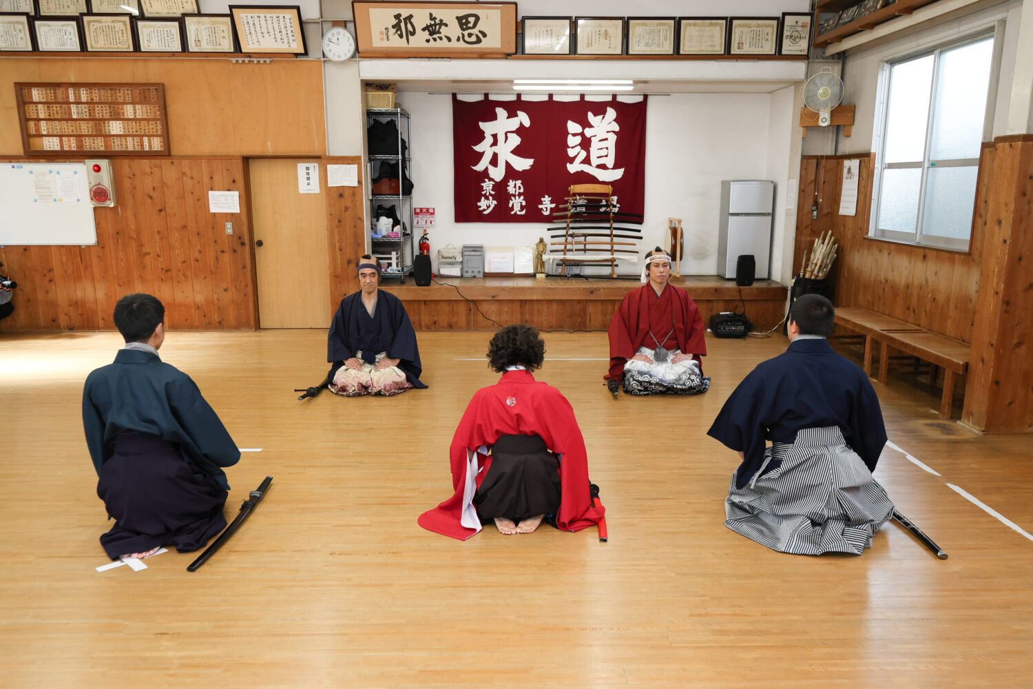 織田信長の一番の定宿「妙覚寺」での本で唯一の体験　プロ殺陣師が教えるチャンバラ体験