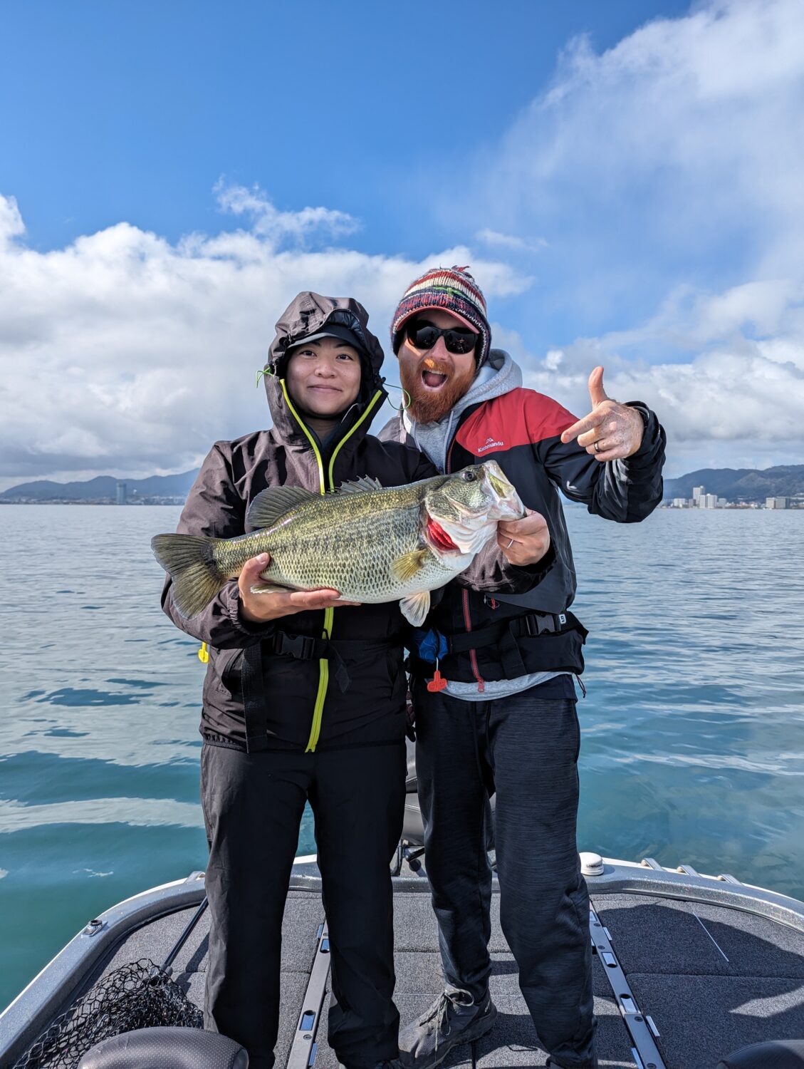 琵琶湖 ボートチャーター＆ガイド 世界記録の湖でバス釣りと希少な湖上観光(ビッグフィッシングコース、釣り&観光体験コース)