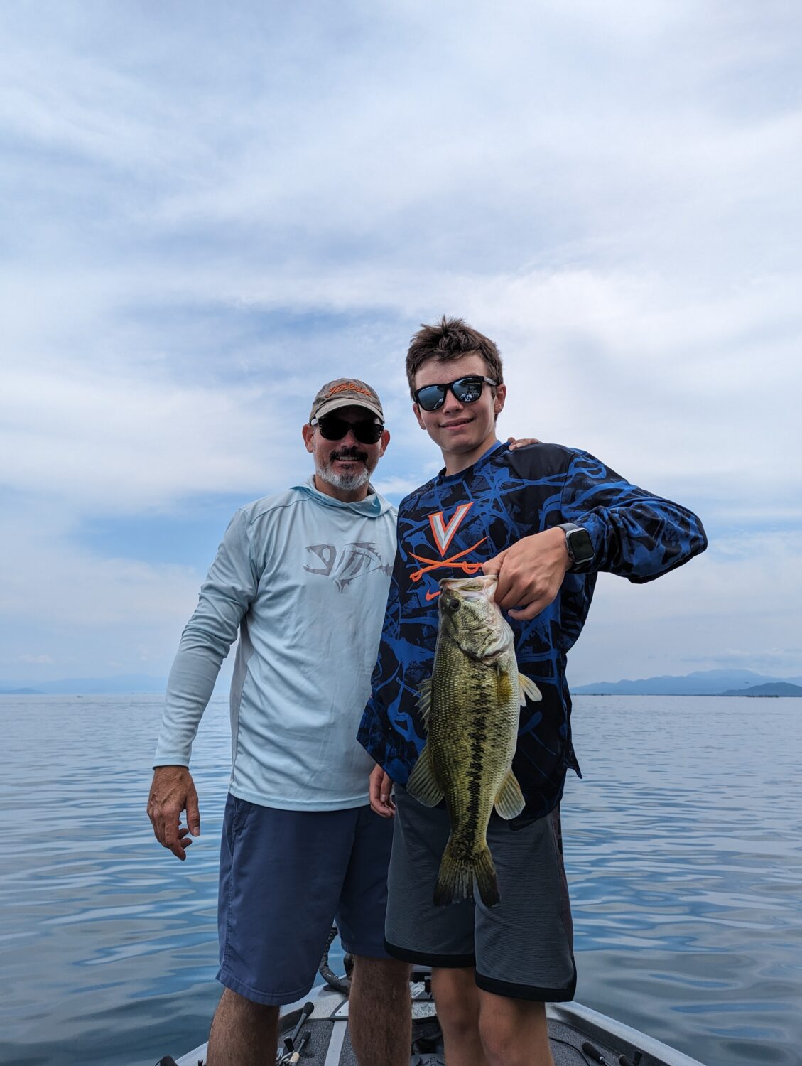 琵琶湖 ボートチャーター＆ガイド 世界記録の湖でバス釣りと希少な湖上観光(ビッグフィッシングコース、釣り&観光体験コース)